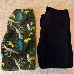 Kids Size 8 Fleece Dino Pants and Black Joggers Set - Green/Black